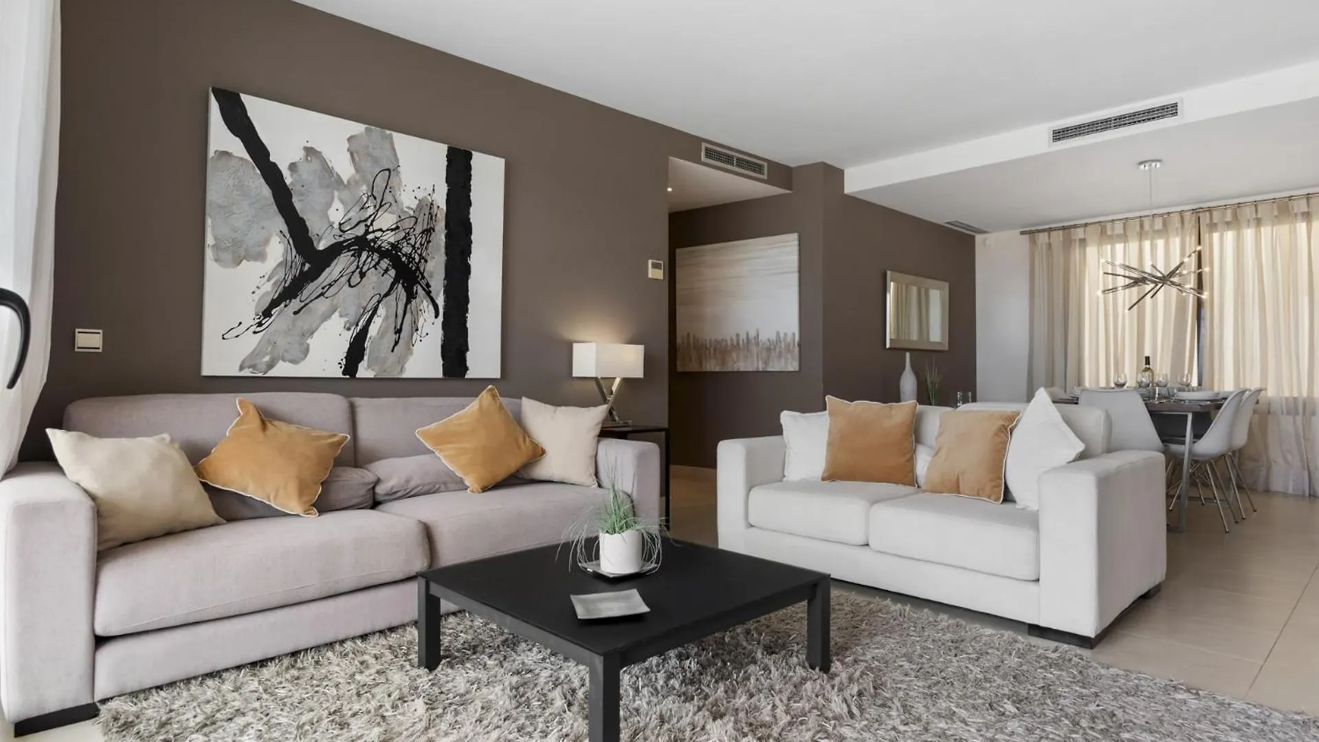 Vivi Homes - Elisa Marbella Espanha